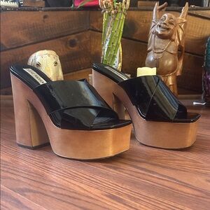 Steve Madden Black and Brown Platform Sandals